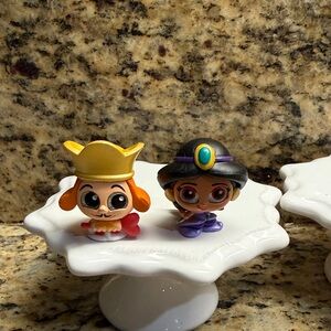 Disney Doorable Mini Figures -